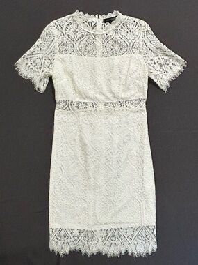 Merokeety White Lace Midi Dress with Scalloped Details